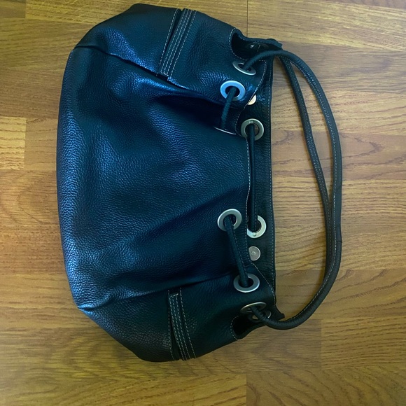 Ombu Black Bucket Purse - Picture 7 of 8